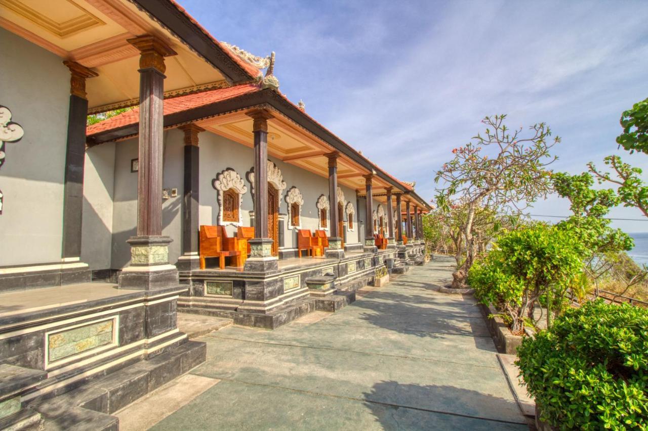 Manta Cottages With Sea View Batununggul Exterior photo